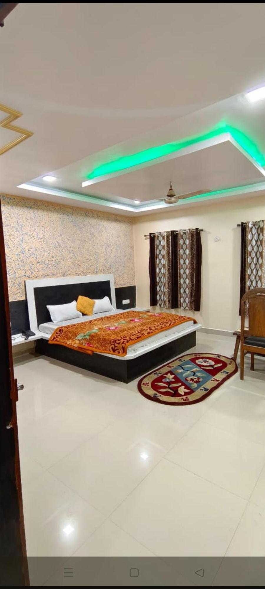 Bombay Regency Hotel Pachmarhī Exteriör bild
